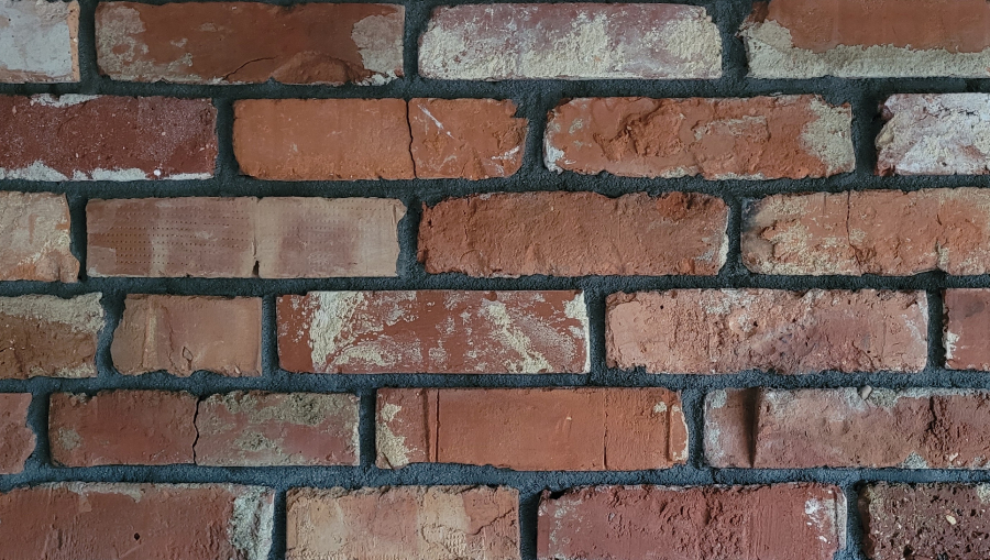 cegły płytki STARY LOFT 2025 cegła loftowa na ścianie STARY LOFT płytki dekoracyjne ciemna fuga