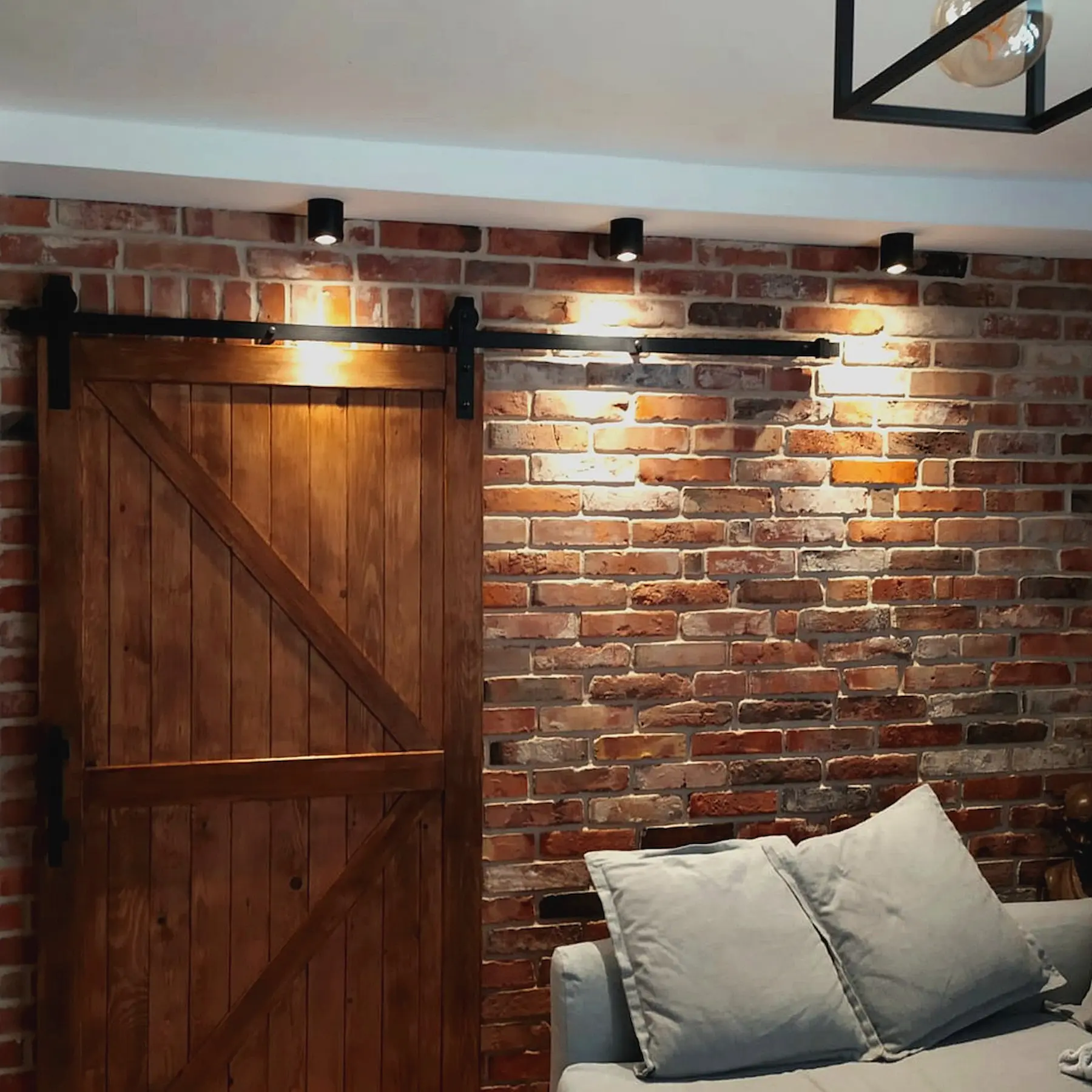 stara cegła rozbiórkowa